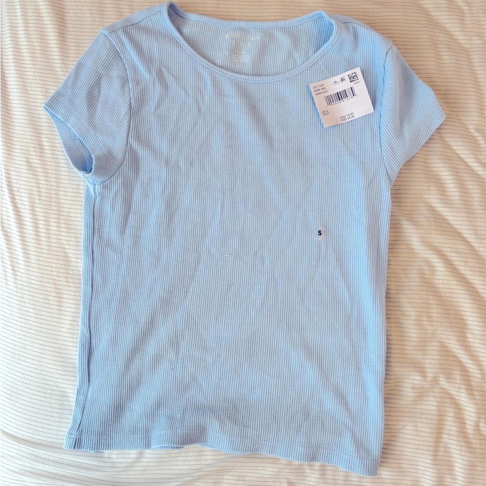 American Eagle baby tee